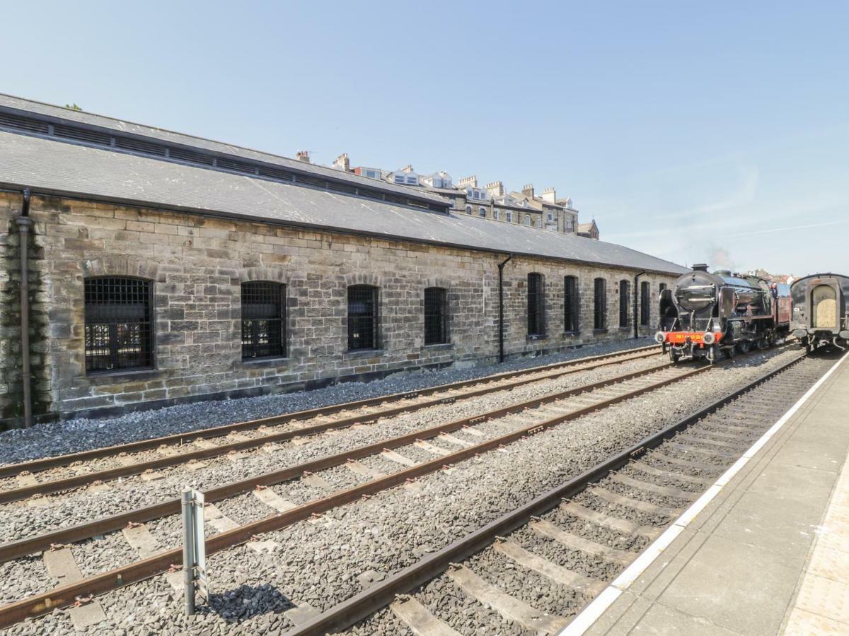 Apartamento Tornado Engine Shed Whitby Exterior foto